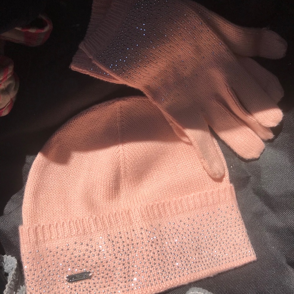 Hat and mittens